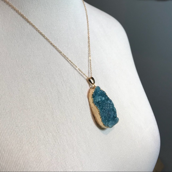 Teal Crystal Pendant! NWT! - Picture 2 of 3